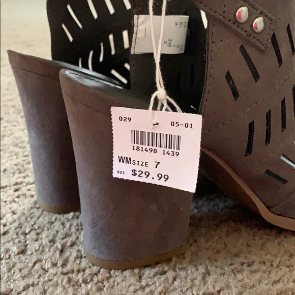 Open toe heels - Picture 4 of 4